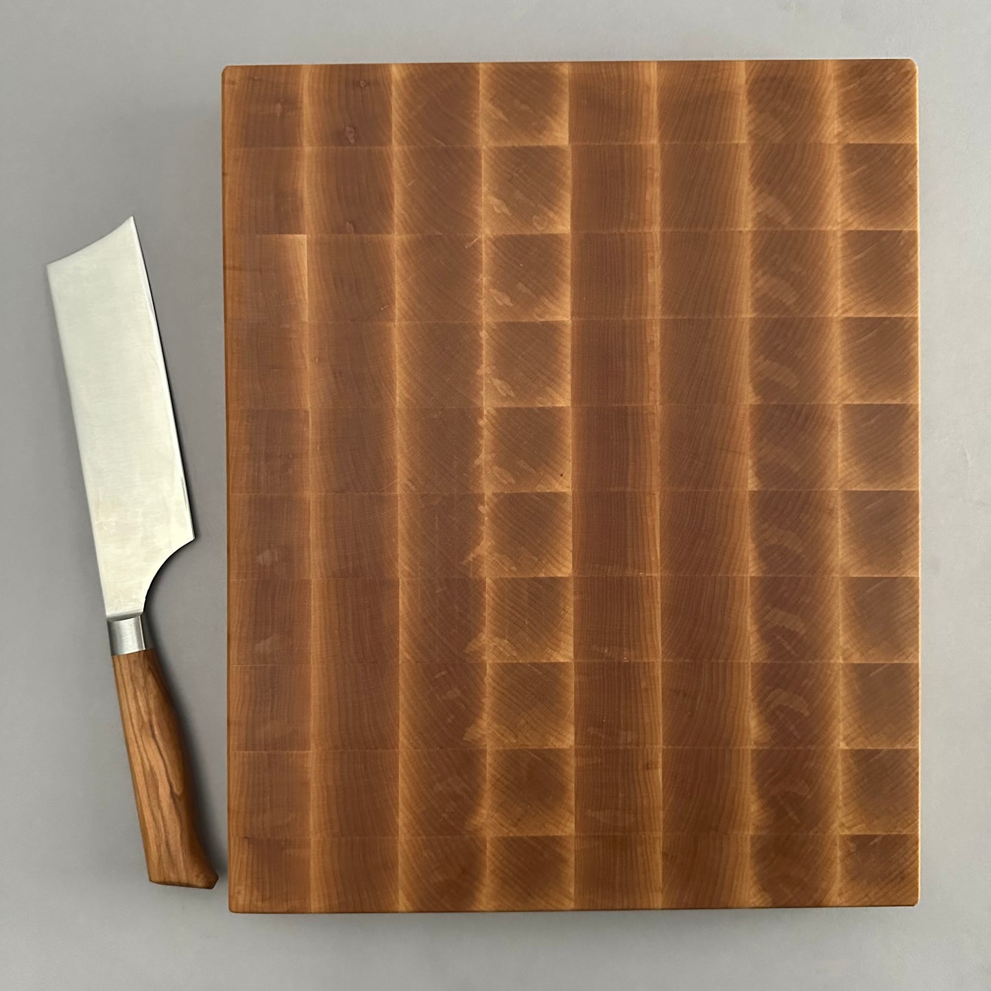 Solid End-Grain Wooden Cutting Board