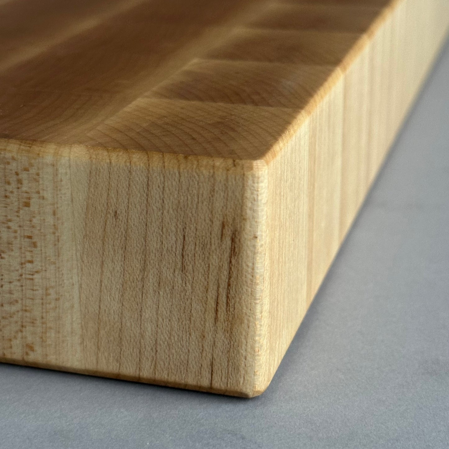 Solid End-Grain Wooden Cutting Board